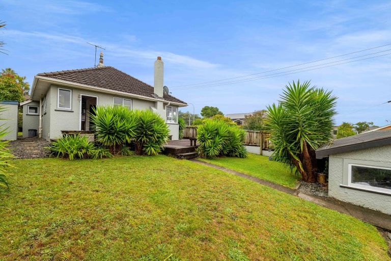 Photo of property in 79 Mangorei Road, Strandon, New Plymouth, 4312
