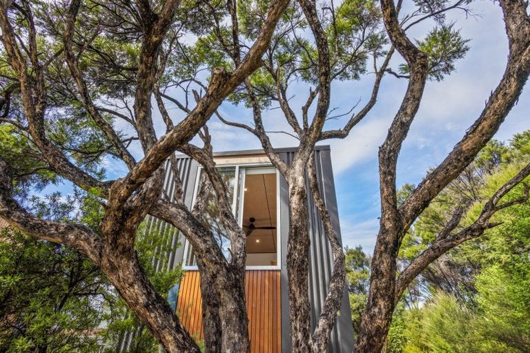 Photo of property in 3 Bush Point Road, Kerikeri, 0294