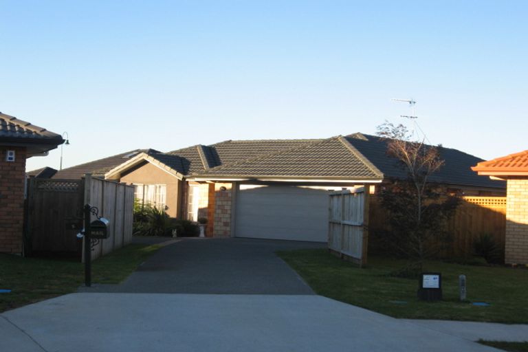 Photo of property in 5 Blantyre Court, Wattle Downs, Auckland, 2103