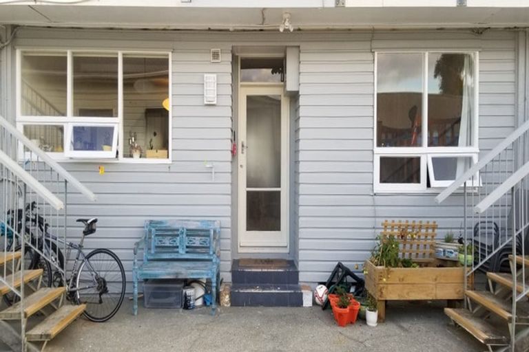Photo of property in 1 Aurora Street, Petone, Lower Hutt, 5012