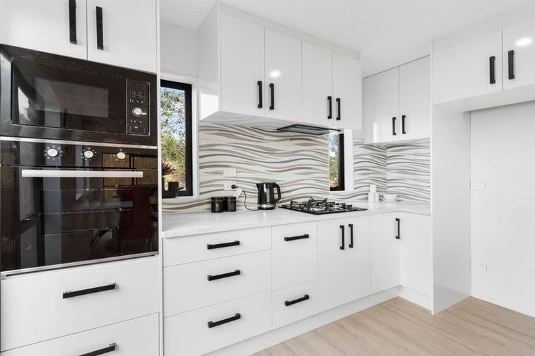 Photo of property in 4d Fields Road, Manurewa, Auckland, 2102