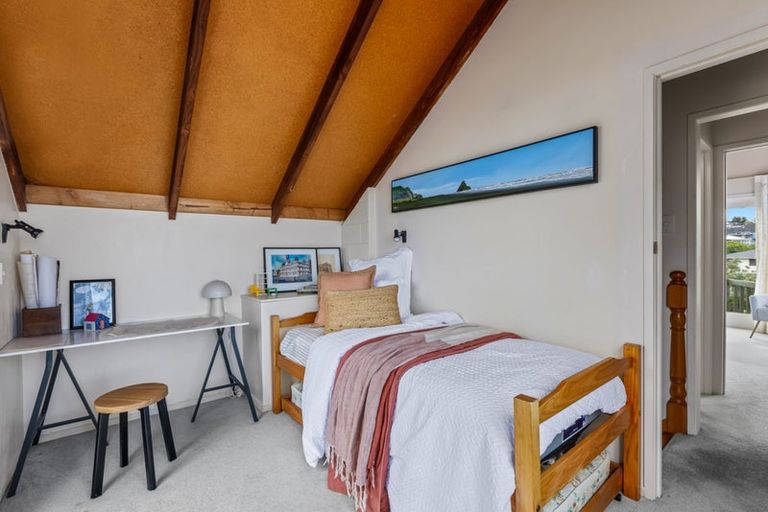 Photo of property in 16 Awatere Place, Snells Beach, 0920