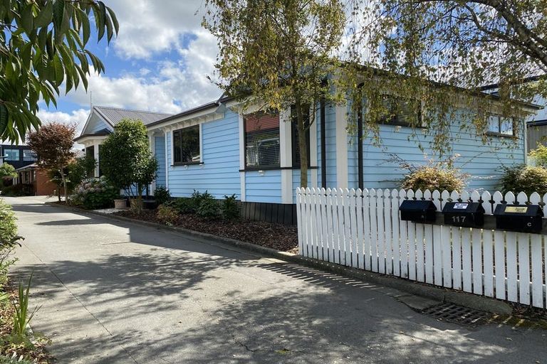 Photo of property in 117 Packe Street, Edgeware, Christchurch, 8013