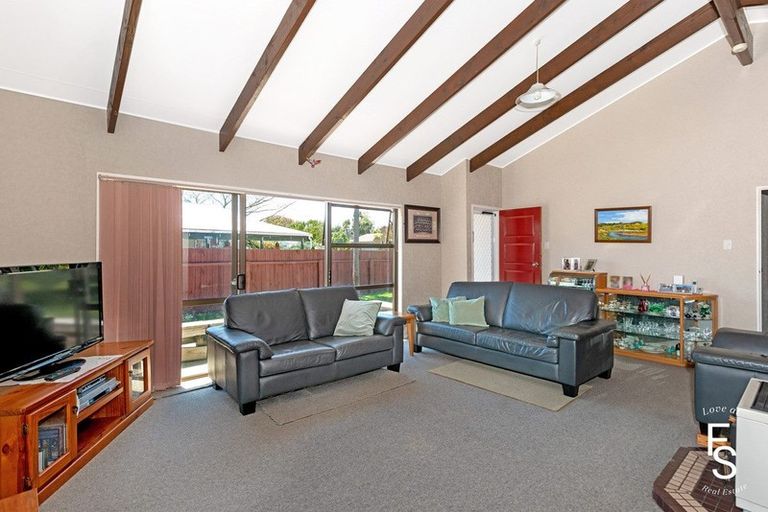 Photo of property in 13 Loisel Street, Riverdale, Gisborne, 4010