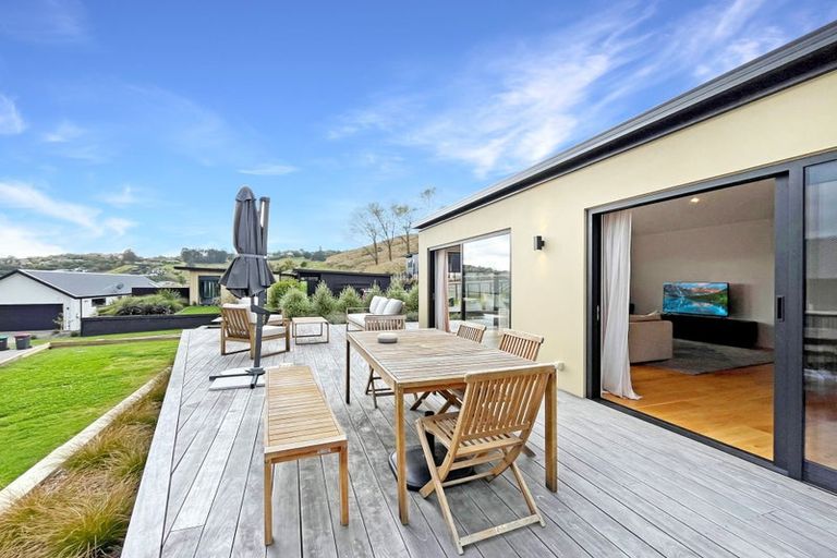 Photo of property in 6 Carex Rise, Cracroft, Christchurch, 8022