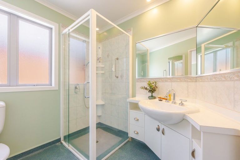 Photo of property in 15 Kavanagh Road, Hospital Hill, Napier, 4110