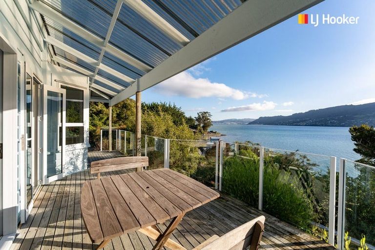 Photo of property in 6 Marion Street, Macandrew Bay, Dunedin, 9014