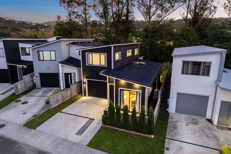 Photo of property in 3c Breakwater Way, Whitby, Porirua, 5024