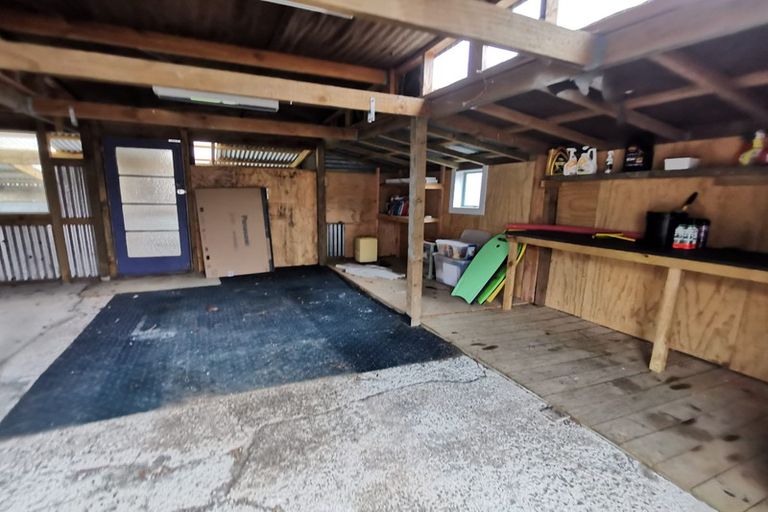 Photo of property in 103 Hurndall Street East, Maungaturoto, 0520