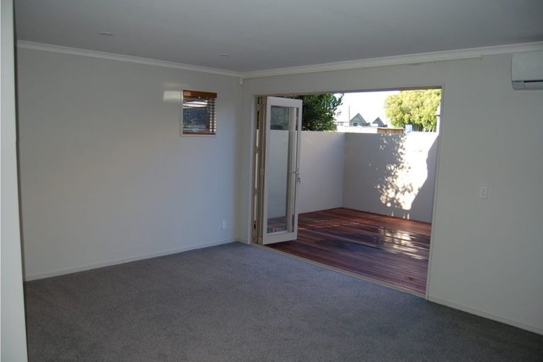 Photo of property in 490b Manchester Street, St Albans, Christchurch, 8014