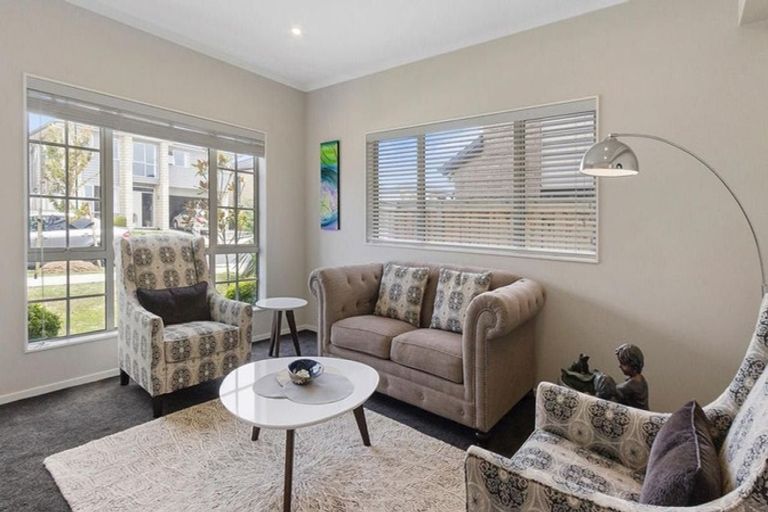 Photo of property in 19 Ballindrait Drive, Flat Bush, Auckland, 2019