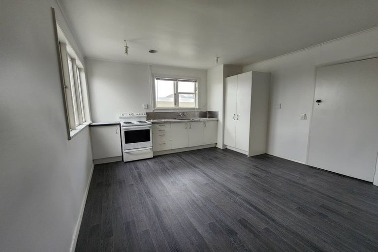 Photo of property in 15 Maire Street, Levin, 5510