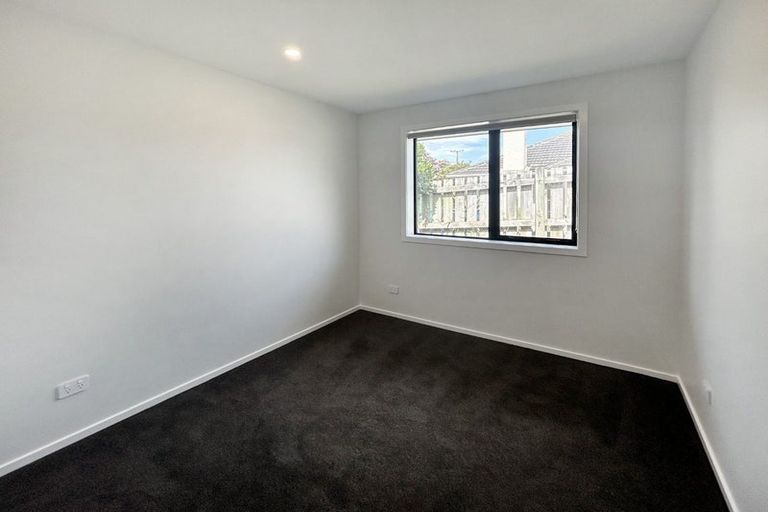 Photo of property in 28 Rangiora Street, Castlecliff, Wanganui, 4501