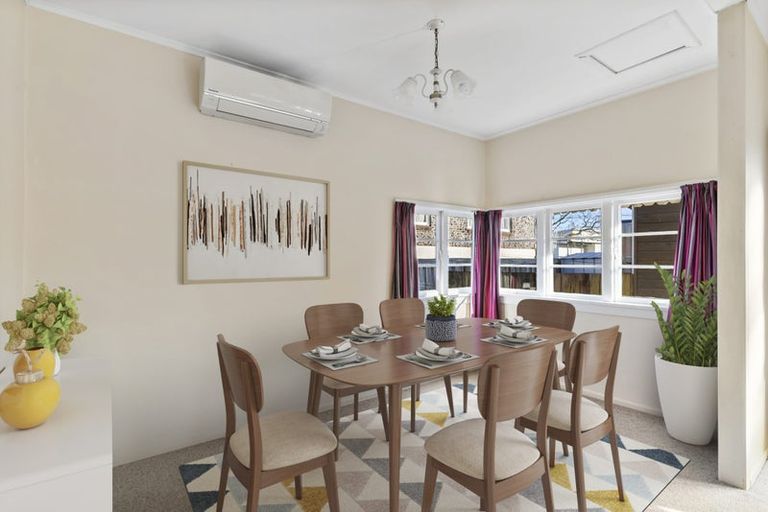 Photo of property in 10 Eastern Beach Road, Eastern Beach, Auckland, 2012