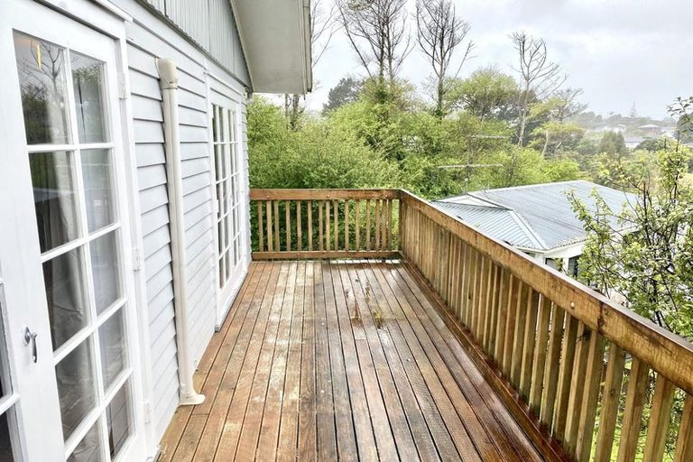 Photo of property in 1/5 Erica Road, Sunnynook, Auckland, 0620