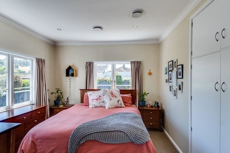 Photo of property in 18 Anderson Road, Taradale, Napier, 4112