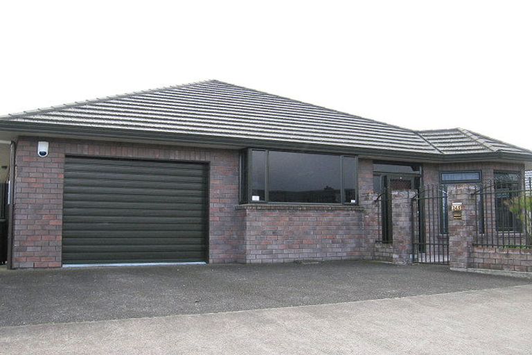 Photo of property in 245 Grey Street, Palmerston North, 4414