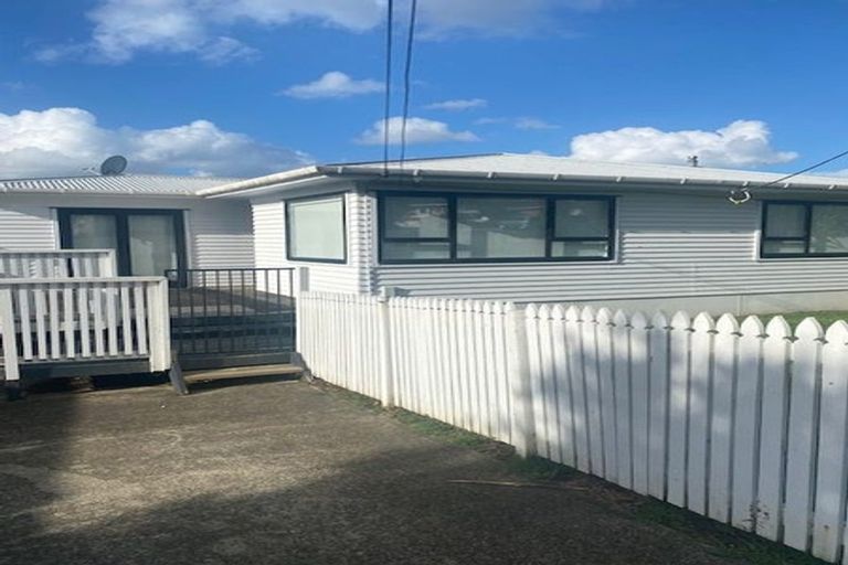 Photo of property in 26 Ranui Avenue, Ranui, Auckland, 0612