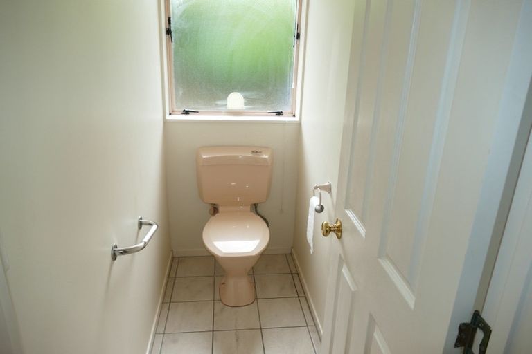 Photo of property in 52 Meadowland Drive, Somerville, Auckland, 2014