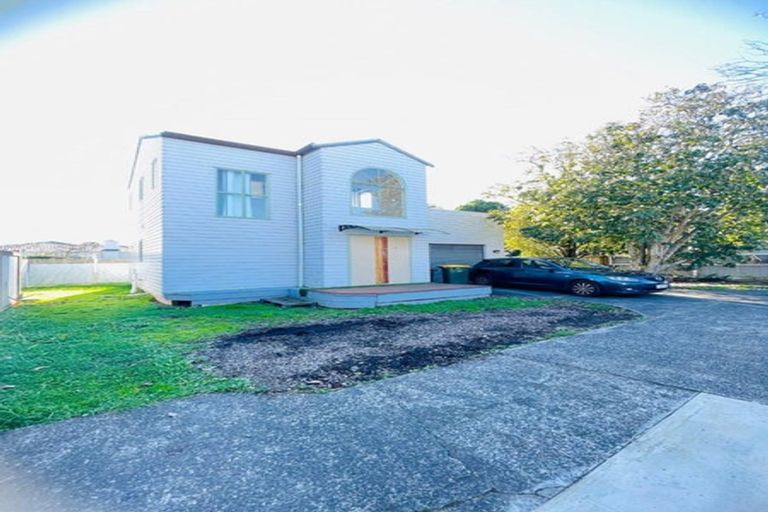 Photo of property in 130 Buckland Road, Mangere East, Auckland, 2024