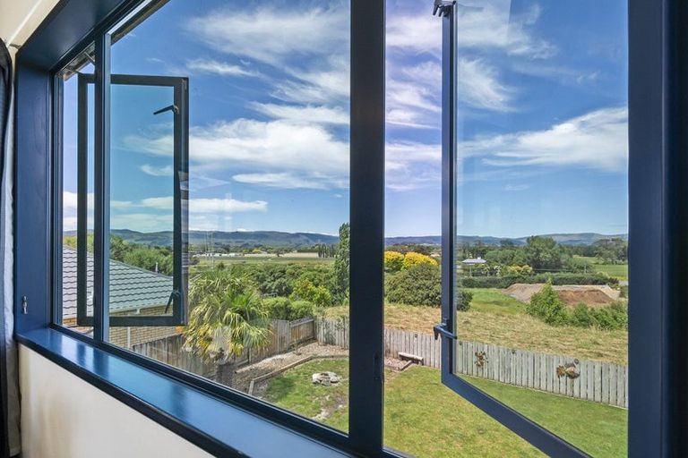 Photo of property in 55 Royal Oak Drive, Kelvin Grove, Palmerston North, 4414