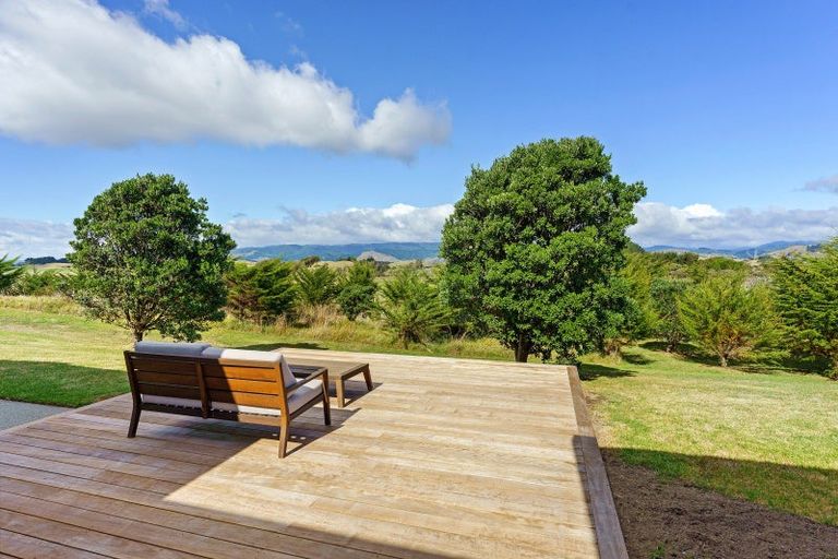 Photo of property in 78 Sims Road, Te Horo Beach, Otaki, 5581