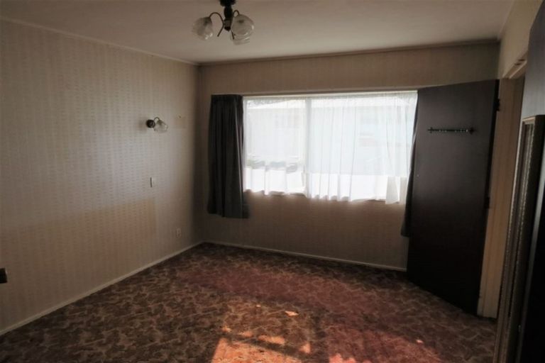 Photo of property in 48 Baylands Drive, Newlands, Wellington, 6037