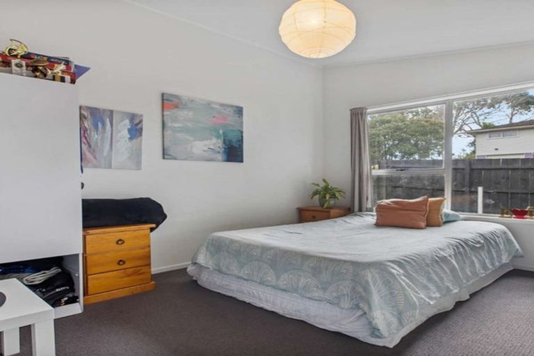 Photo of property in 1 Elmwood Place, Manurewa, Auckland, 2102