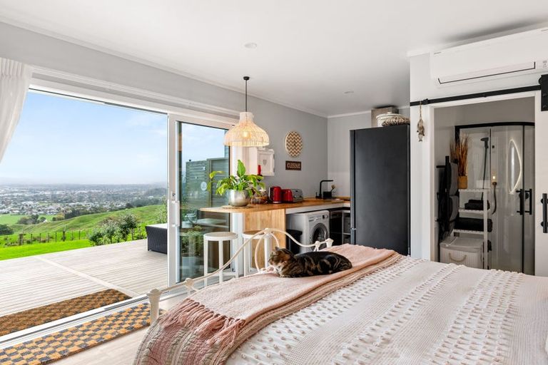 Photo of property in 225 Wheatstone Road, Wainui, Gisborne, 4073