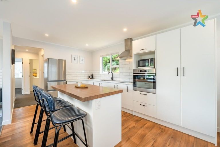 Photo of property in 38 Waipounamu Drive, Kelson, Lower Hutt, 5010