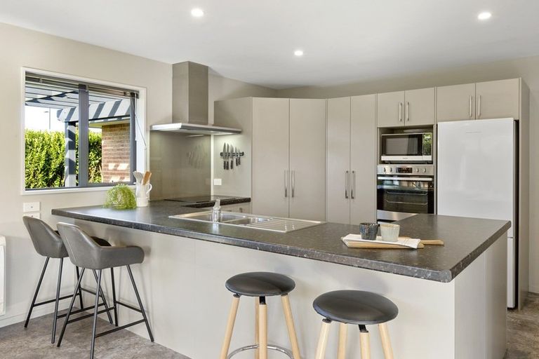 Photo of property in 36 Meyer Crescent, Halswell, Christchurch, 8025