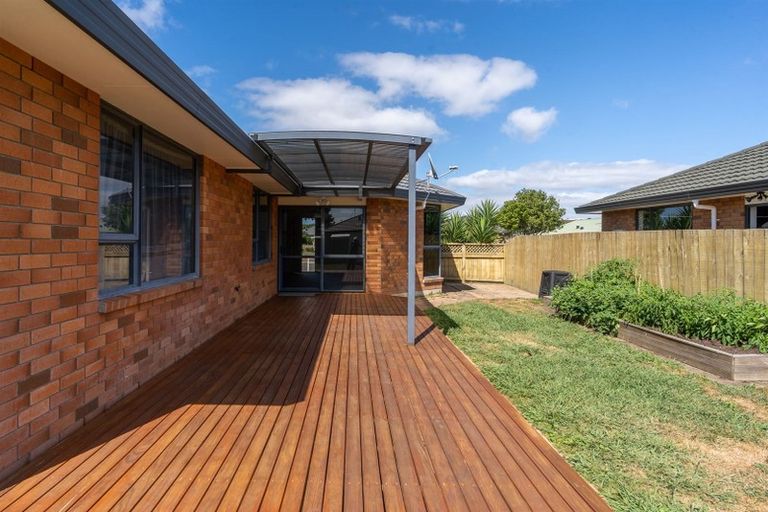 Photo of property in 26 Aldershot Place, Nawton, Hamilton, 3200