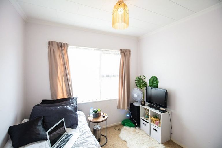 Photo of property in 3 Kebbell Avenue, Levin, 5510