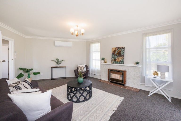 Photo of property in 8 Viscount Place, West End, Palmerston North, 4412