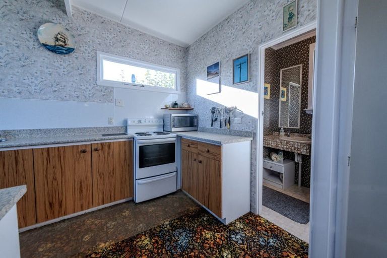 Photo of property in 8 Matai Street, Kaka Point, 9271