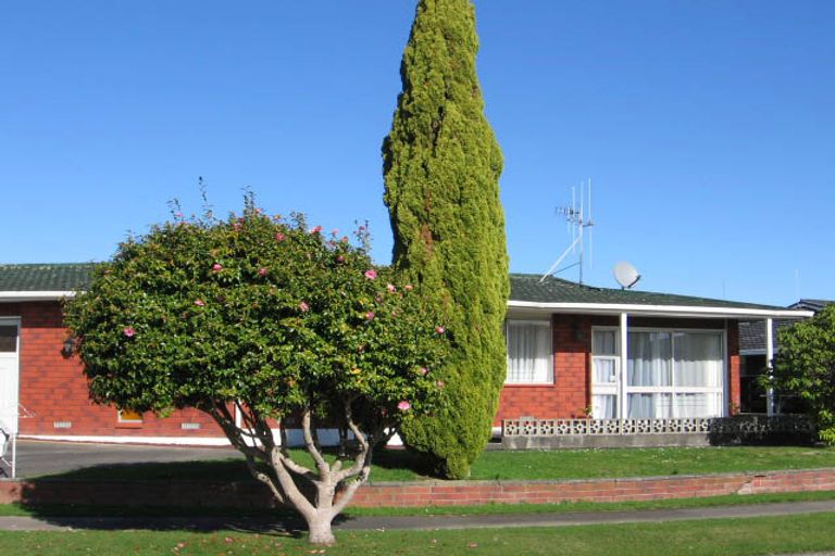 Photo of property in 18 Te Punga Place, Awapuni, Palmerston North, 4412