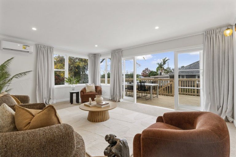 Photo of property in 38 Toru Street, Te Atatu Peninsula, Auckland, 0610