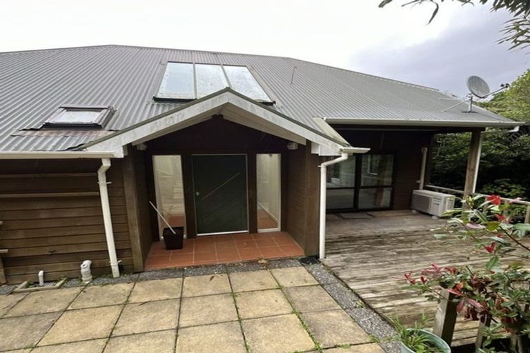 Photo of property in 9 Jenness Grove, Harbour View, Lower Hutt, 5010
