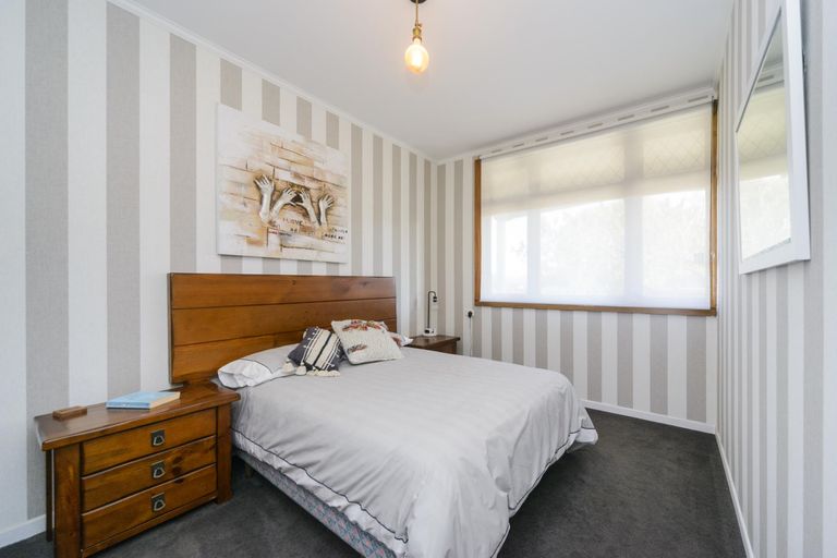 Photo of property in 93 Shamrock Street, Takaro, Palmerston North, 4412