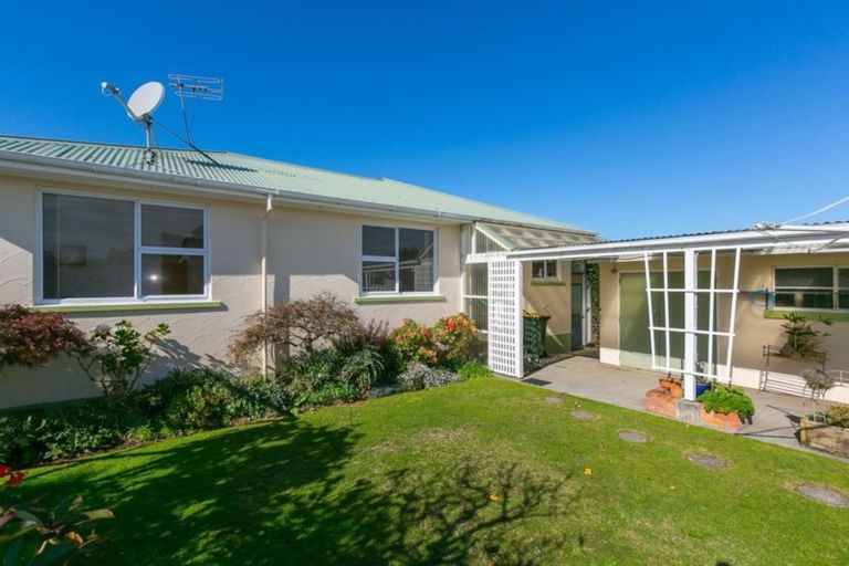 Photo of property in 13 Watene Crescent, Waitara, 4320