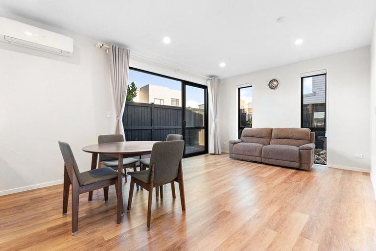 Photo of property in 15 Waterlily Street, Hobsonville, Auckland, 0616