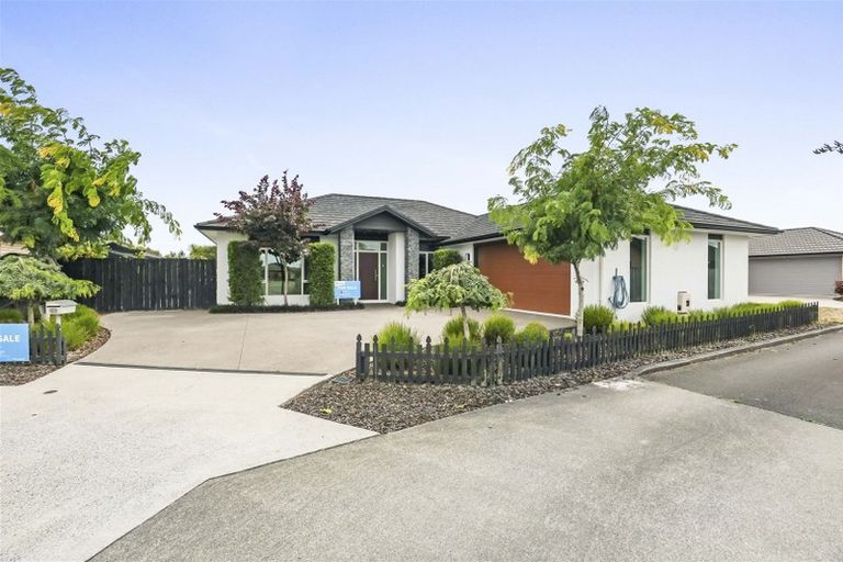 Photo of property in 20 Wessex Place, Rototuna North, Hamilton, 3210