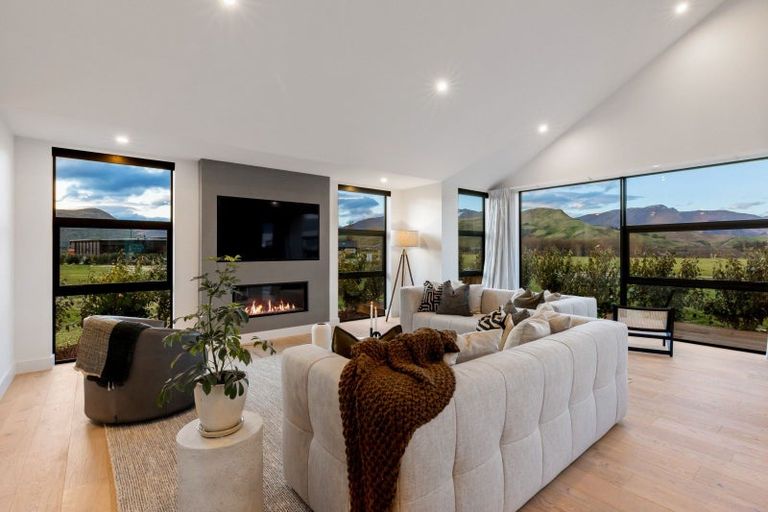 Photo of property in Kawarau Heights, 29 Kawarau Heights Boulevard, Lake Hayes, Queenstown, 9304