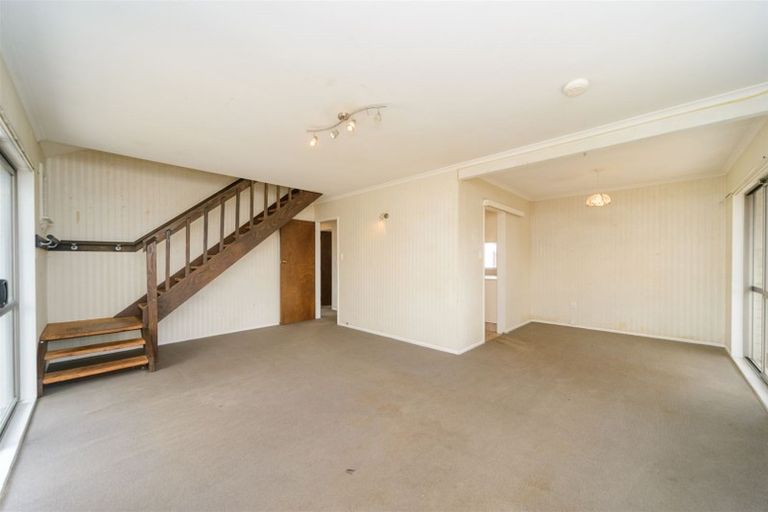 Photo of property in 1 Marece Court, Palmerston North, 4410