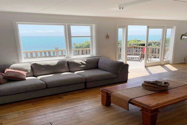 Photo of property in 1608 Cape Palliser Road, Cape Palliser, Pirinoa, 5772