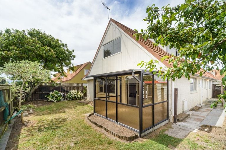 Photo of property in 1 Marece Court, Palmerston North, 4410