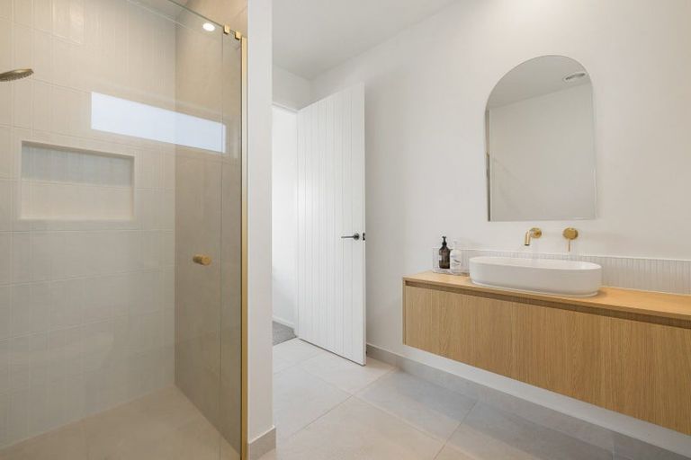 Photo of property in 22 Hugo Shaw Drive, Cambridge, 3434