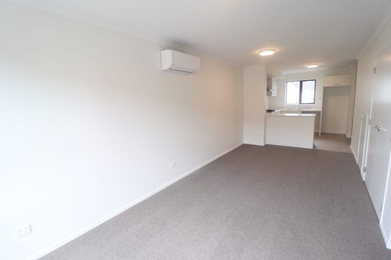 Photo of property in 20 Wai Place, Westgate, Auckland, 0614