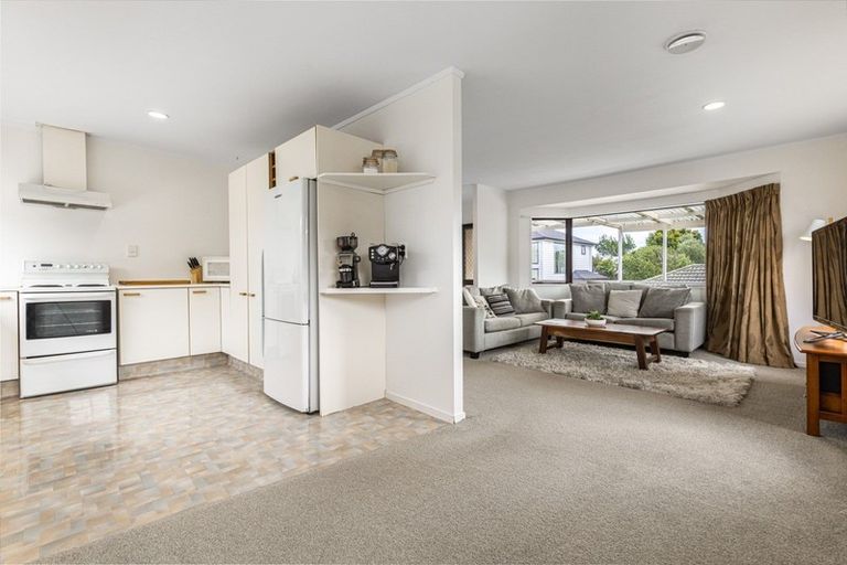 Photo of property in 3/27 Rata Street, New Lynn, Auckland, 0600