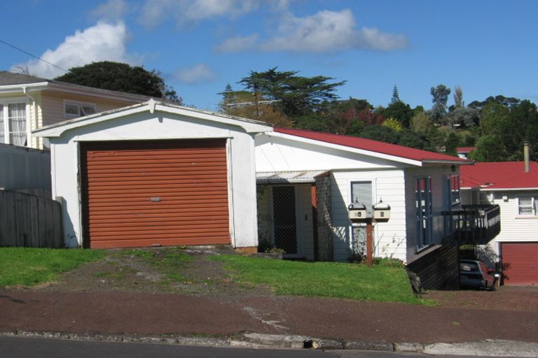 Photo of property in 8 Routley Drive, Glen Eden, Auckland, 0602